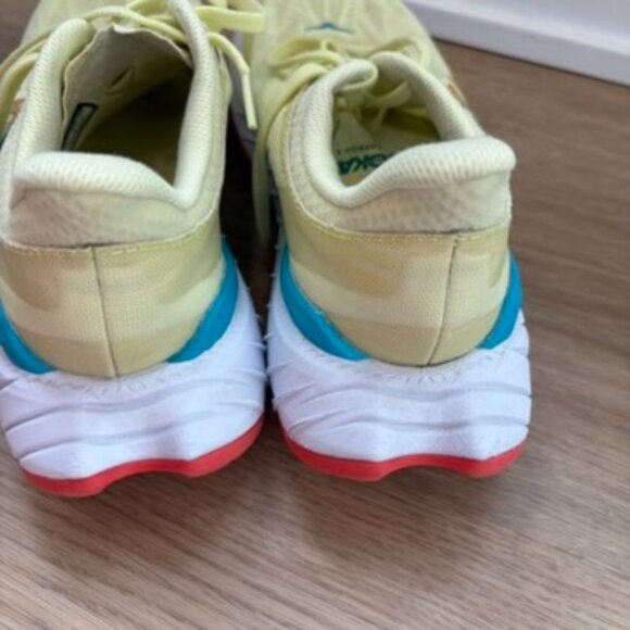 Hoka Carbon X2 running shoes yellow 7.5B - Picture 2 of 8
